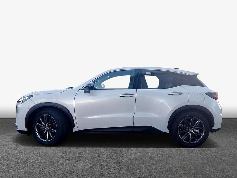 Neu Lexus LBX 136 PS (100 kW) 2026 Weiß SUV