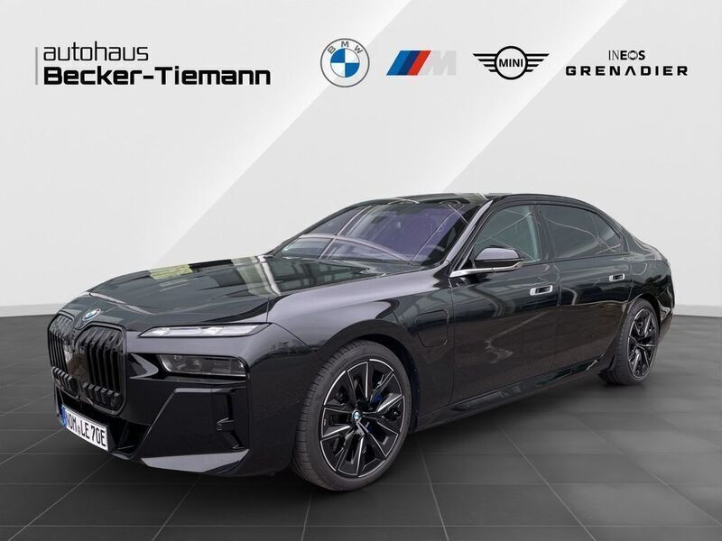 Black sapphire metallic Gebraucht 2024 BMW 750e Executive Limousine | 129.960 € - Bild 1/4