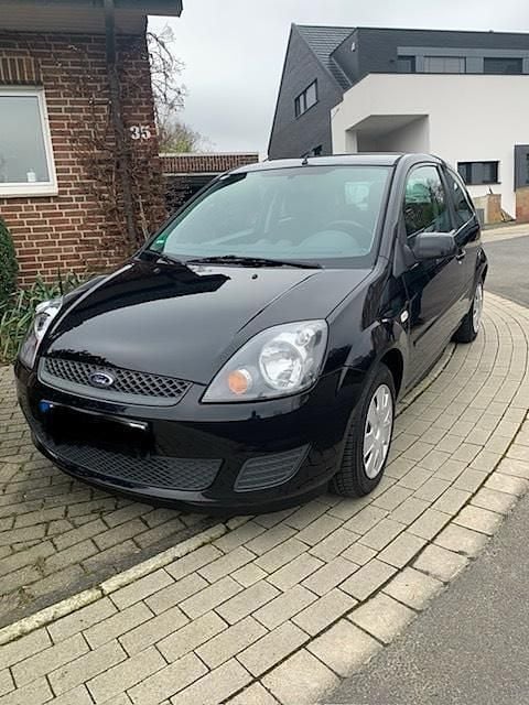 Gebraucht Ford Fiesta 75 PS (55 kW) 2008 Schwarz Kleinwagen