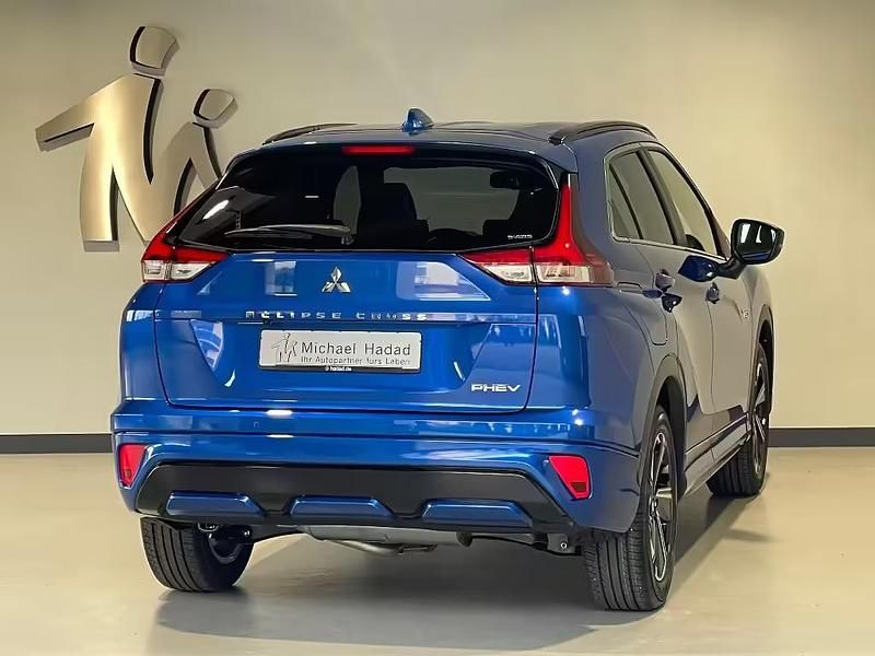 Gebraucht Mitsubishi Eclipse Cross Plus 188 PS (138 kW) 2022 Blau SUV