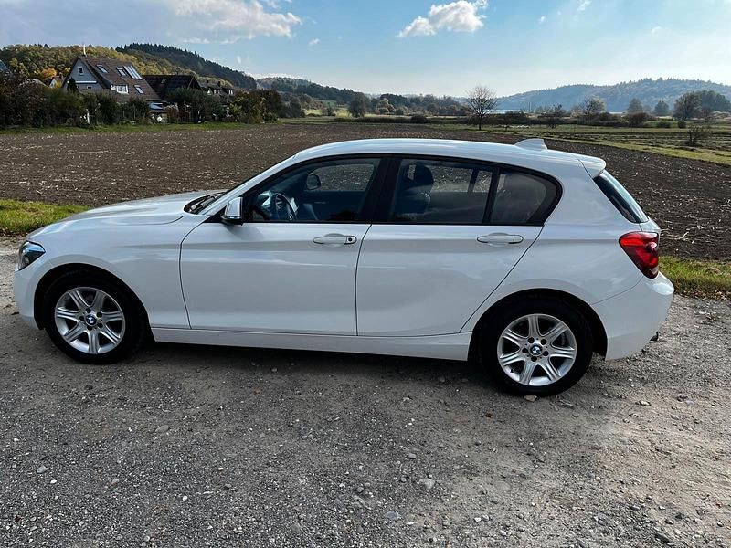 Gebraucht BMW 116 136 PS (100 kW) 2012 Weiß Kleinwagen
