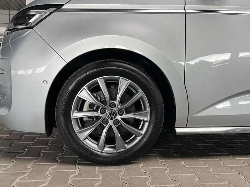 Gebraucht VW Multivan Style 150 PS (110 kW) 2025 Silber Van