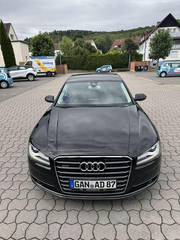 Schwarz Gebraucht 2014 Audi A8 Comfort Limousine | 20.600 € (Fairer Preis) - Bild 1/4