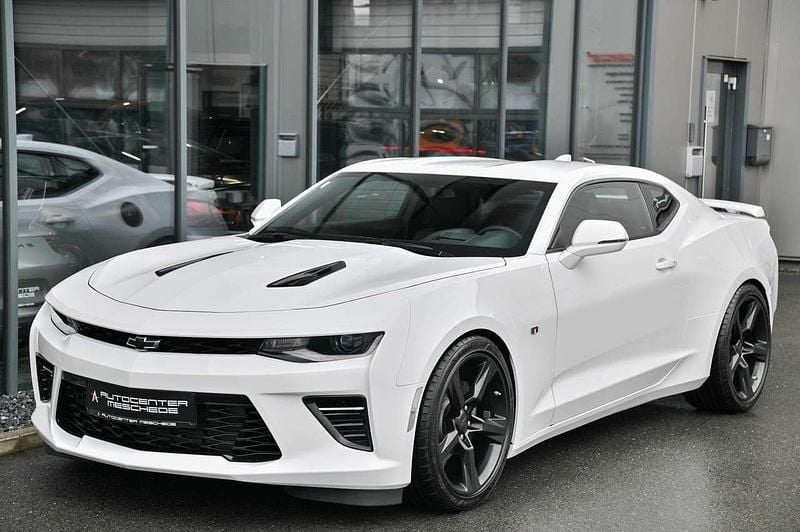 Gebraucht Chevrolet Camaro 453 PS (333 kW) 2019 Schnee weiã Coupé