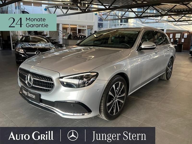 Gebraucht Mercedes E300 Avantgarde 306 PS (225 kW) 2022 Metalliclack hightechsilber Kombi
