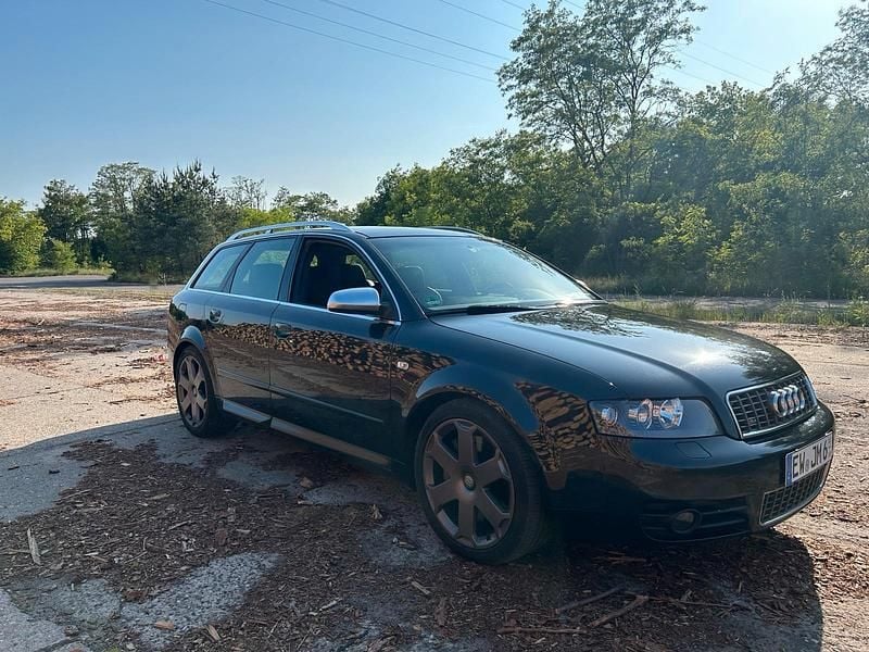 Schwarz Gebraucht 2004 Audi S4 Kombi | 6.000 € (Guter Preis) - Bild 1/4