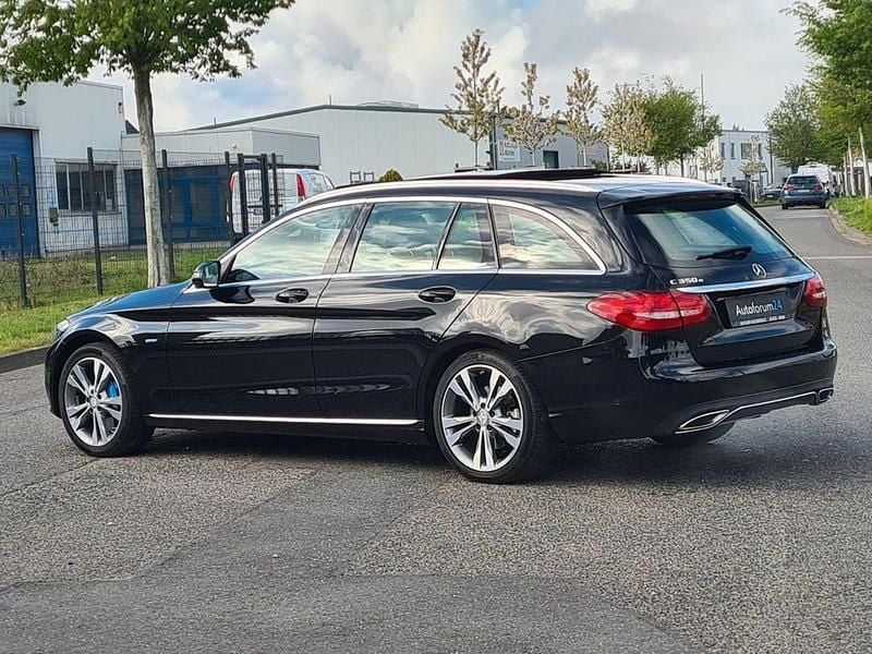 Gebraucht Mercedes C350 211 PS (155 kW) 2017 Schwarz Kombi