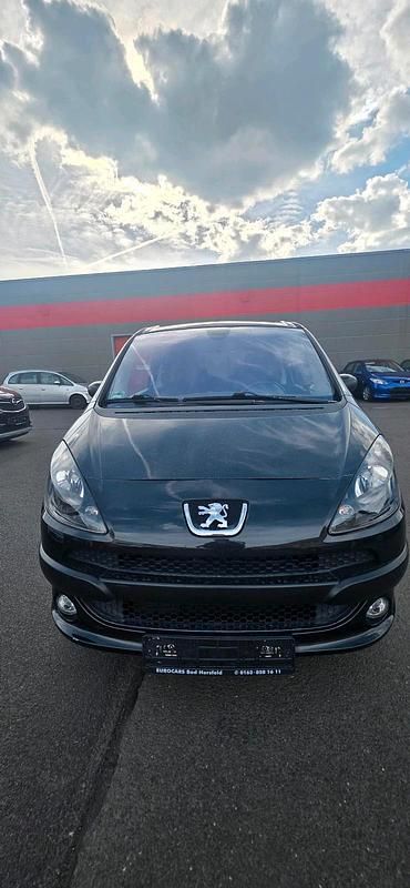 Gebraucht Peugeot 1007 108 PS (79 kW) 2007 Schwarz Van / Kleinbus