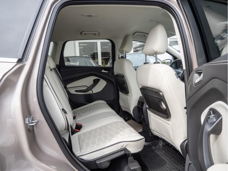 Gebraucht Ford Kuga Vignale 150 PS (110 kW) 2019 Braun SUV