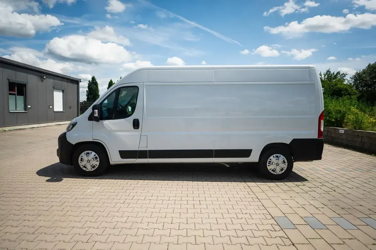 Gebraucht Fiat Ducato 140 PS (102 kW) 2025 Weiß Van