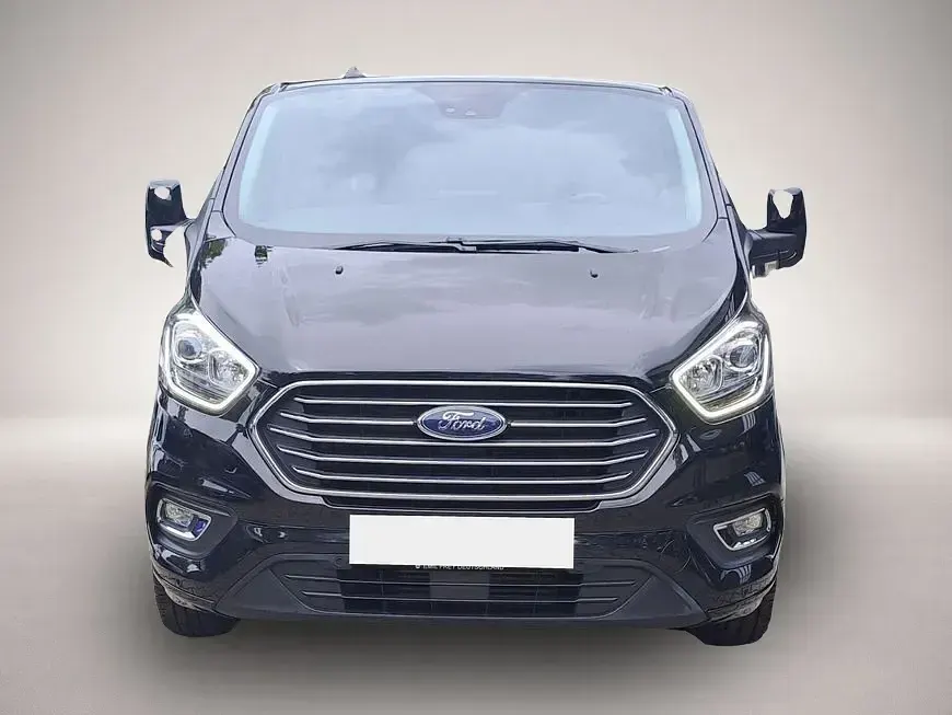 Gebraucht Ford Tourneo Custom Titanium 150 PS (110 kW) 2023 Schwarz Van