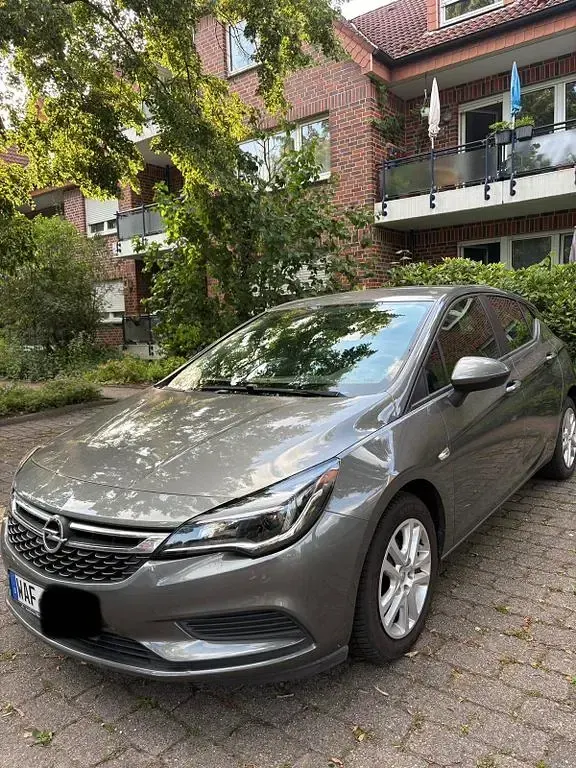 Gebraucht Opel Astra Edition 125 PS (91 kW) 2018 Limousine