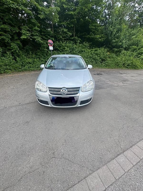 Silber Gebraucht 2006 VW Jetta Limousine | 2.650 € (Guter Preis) - Bild 1/4