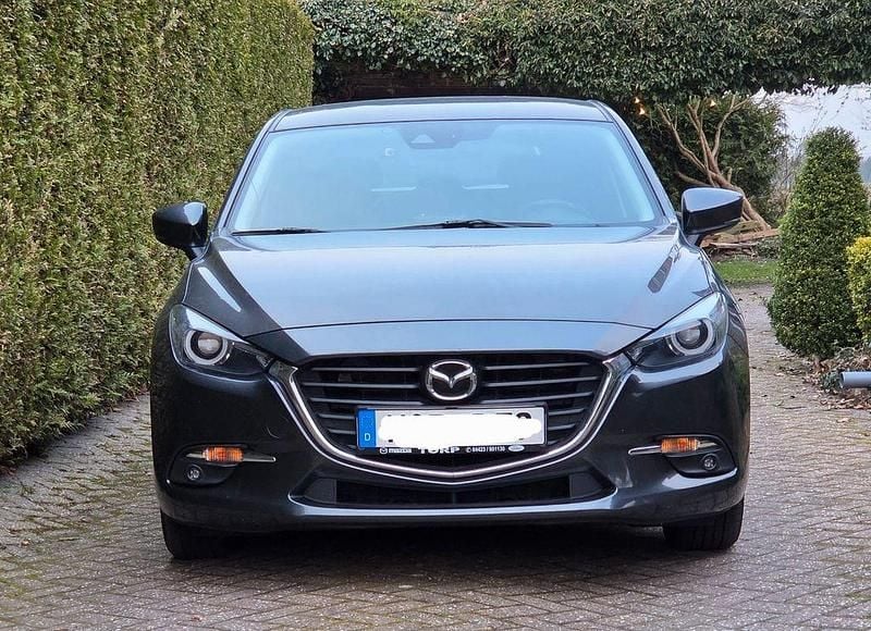 Gebraucht Mazda 3 Exclusive-Line 120 PS (88 kW) 2017 Grau Limousine