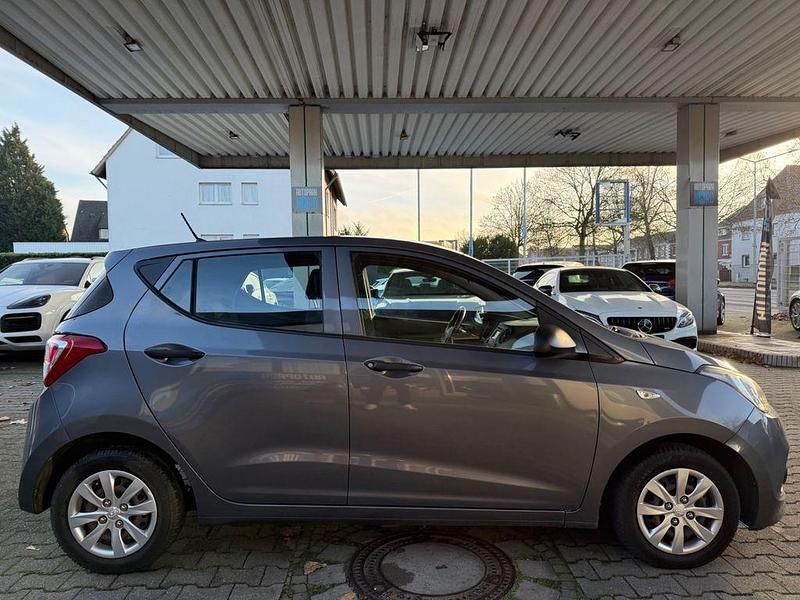 Gebraucht Hyundai i10 67 PS (49 kW) 2015 Kleinwagen