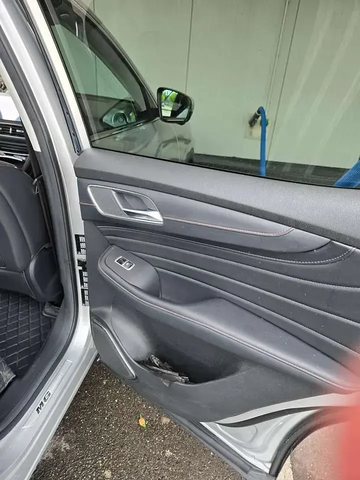 Gebraucht MG HS Luxury 162 PS (119 kW) 2023 Silber SUV