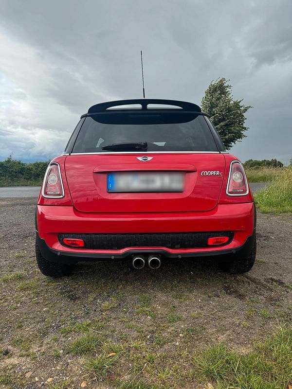Rot Gebraucht 2010 Mini Cooper S Kleinwagen | 5.800 € (Guter Preis) - Bild 1/3