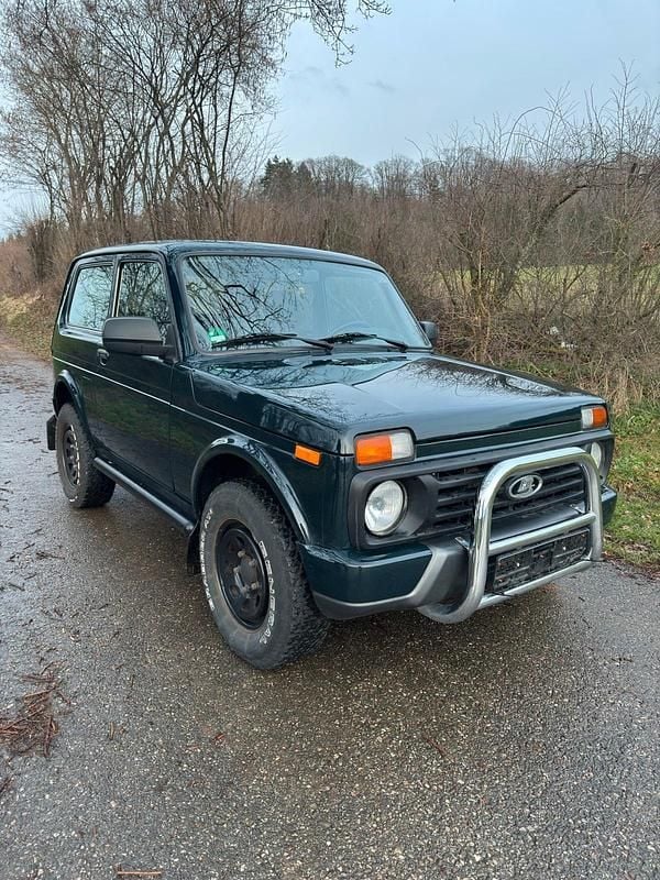 Gebraucht Lada Urban 83 PS (61 kW) 2019 SUV