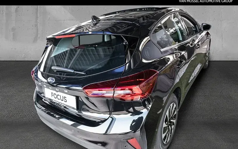 Neu Ford Focus Titanium 155 PS (114 kW) 2026 Agate black metallic Limousine