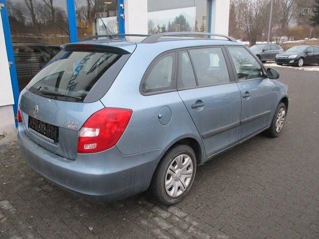Gebraucht Skoda Fabia Cool Edition 69 PS (50 kW) 2010 Blau Kombi