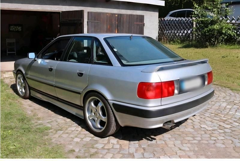 Gebraucht Audi 80 150 PS (110 kW) 1993 Silber Limousine