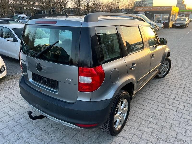 Gebraucht Skoda Yeti Ambition 140 PS (102 kW) 2010 Grau SUV