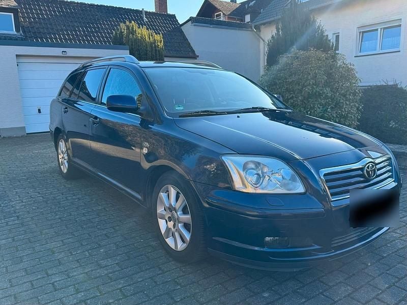 Gebraucht Toyota Avensis 177 PS (130 kW) 2006 Blau Kombi