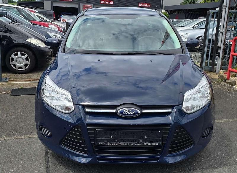 Blazer blue Gebraucht 2013 Ford Focus Ambiente Kombi | 3.200 € (Superpreis) - Bild 1/1