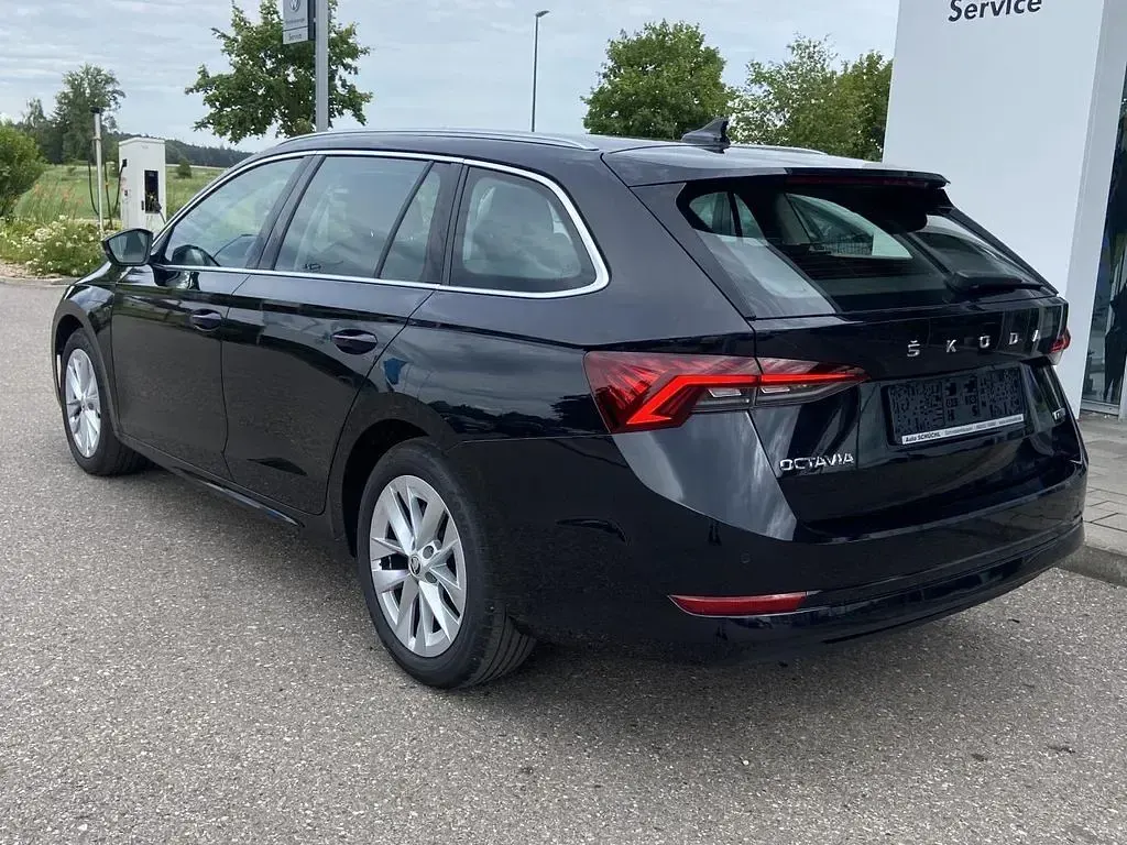 Gebraucht Skoda Octavia Style 150 PS (110 kW) 2024 Schwarz Kombi