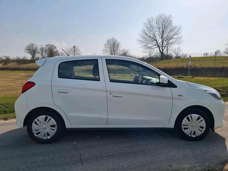 Gebraucht Mitsubishi Space Star 71 PS (52 kW) 2020 Weiß Kleinwagen