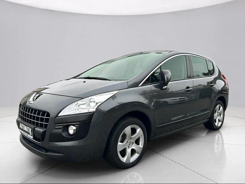 Grau Gebraucht 2013 Peugeot 3008 Active Van / Kleinbus | 9.990 € (Teuer) - Bild 1/4