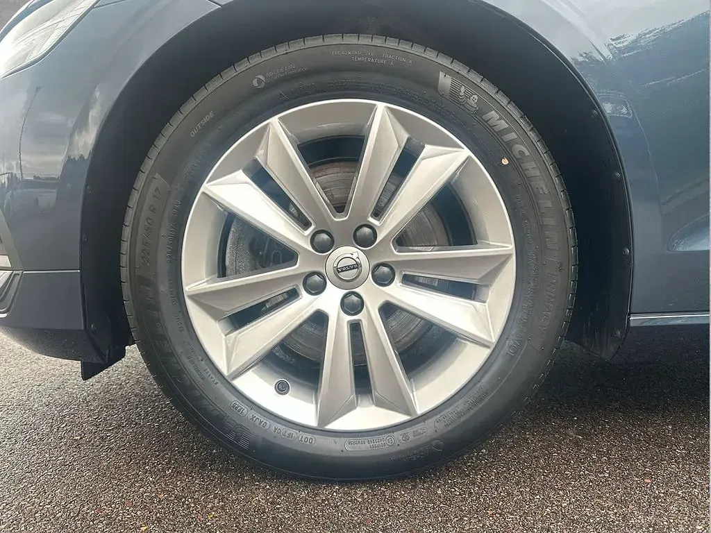 Occasion Volvo V60 Core 197 ch (144 kW) 2025 Bleue Break