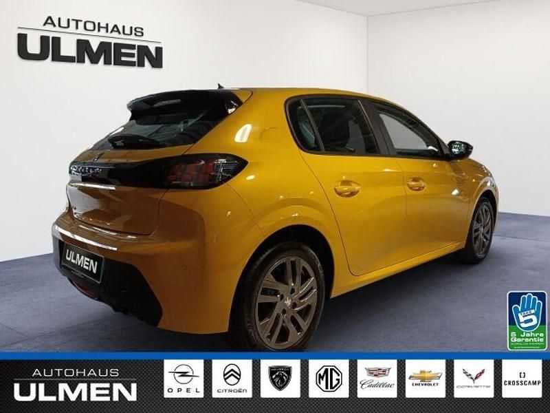 Second-hand Peugeot 208 Active 75 CP (55 kW) 2022 Galben Hatchback