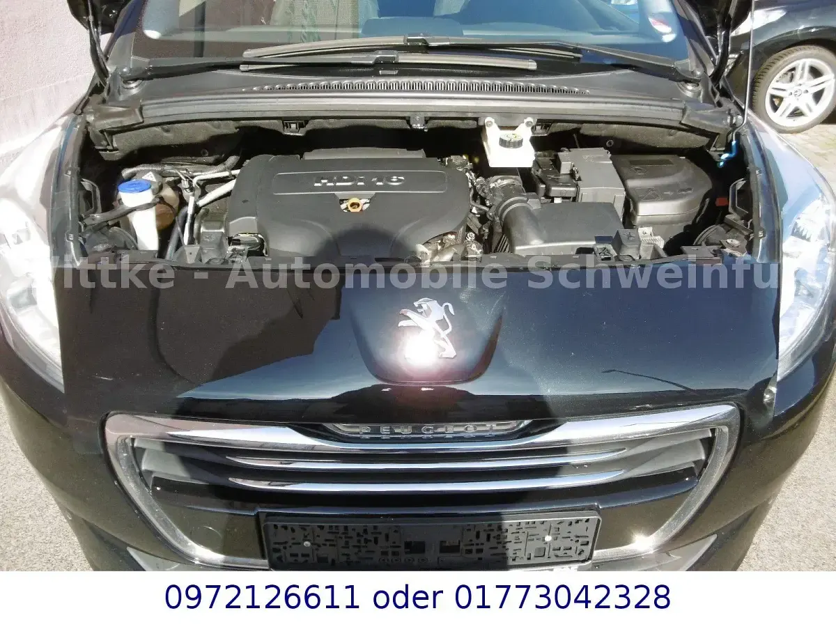 Gebraucht Peugeot 5008 Style 156 PS (114 kW) 2013 Schwarz Van / Kleinbus