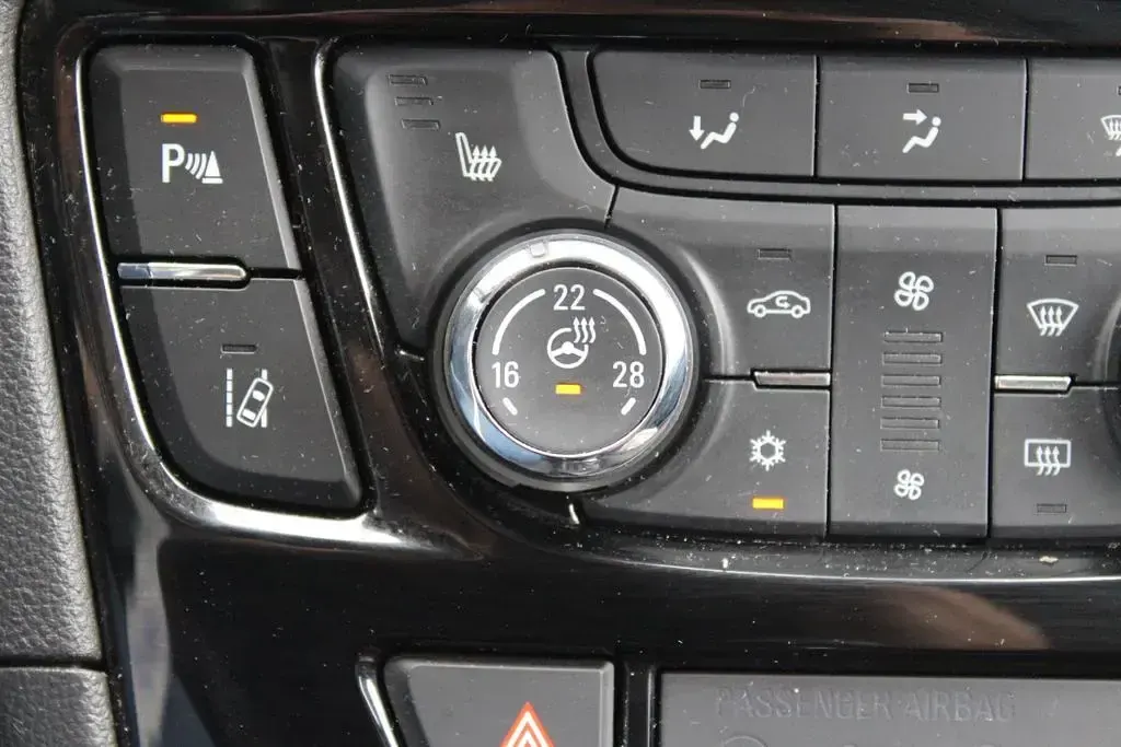 Gebraucht Opel Mokka X Active 140 PS (102 kW) 2017 Schwarz SUV