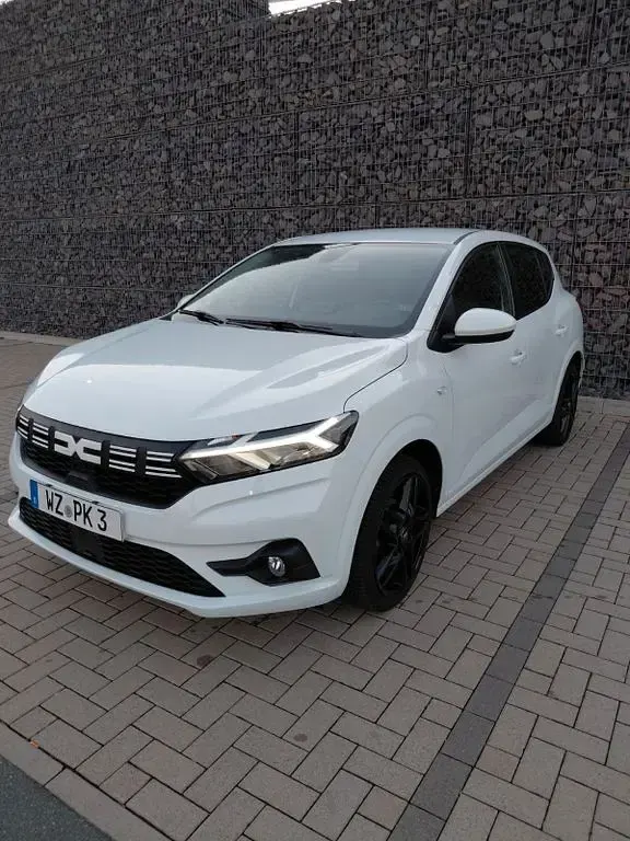 Gebraucht Dacia Sandero Expression 91 PS (66 kW) 2024 Weiß Limousine