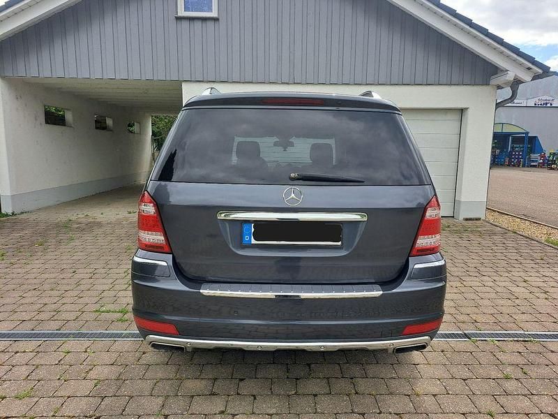 Gebraucht Mercedes GL450 340 PS (250 kW) 2011 Grau SUV