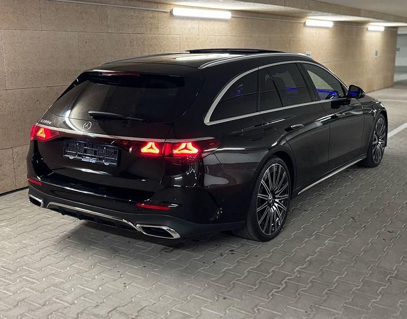 Neu Mercedes E220 AMG 197 PS (144 kW) 2026 Schwarz Limousine