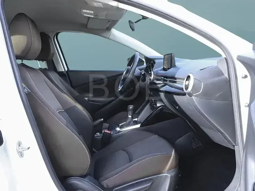 Gebraucht Mazda 2 90 PS (66 kW) 2021 Weiss Limousine
