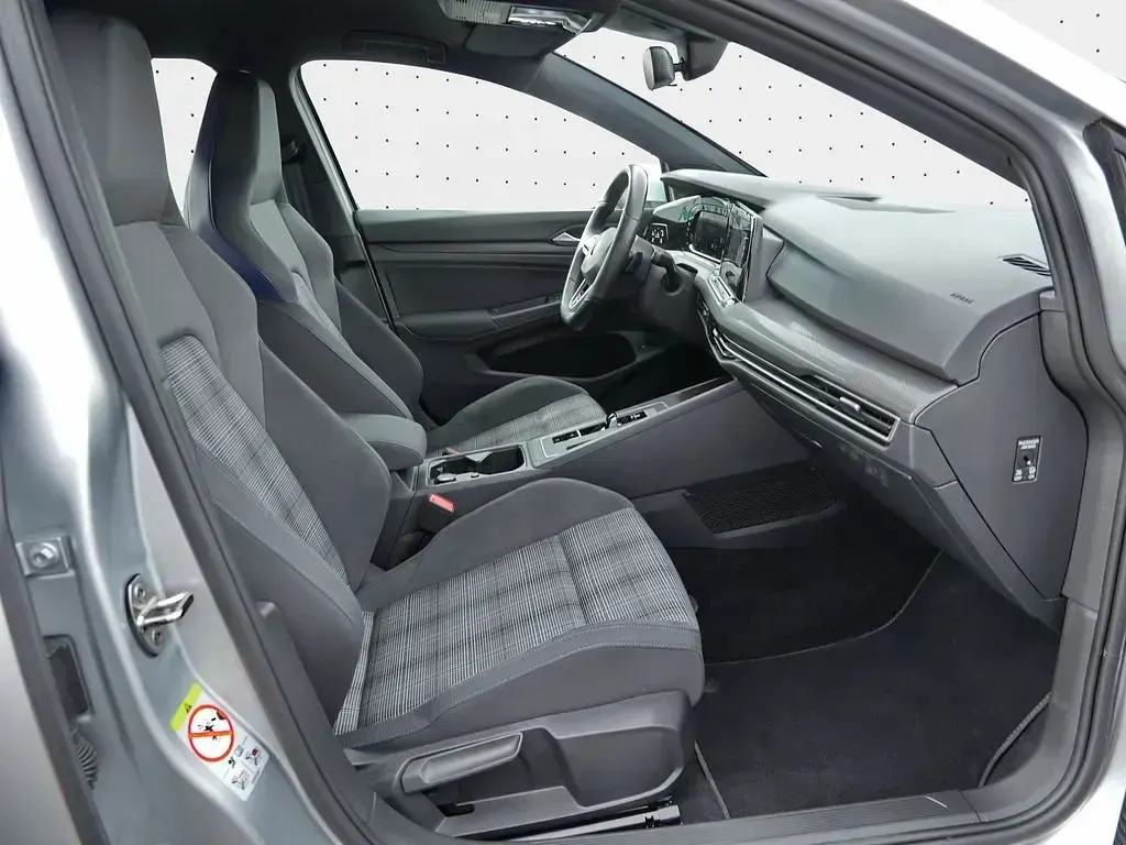 Gebraucht VW Golf VIII GTE 245 PS (180 kW) 2021 Reflexsilber metallic Limousine