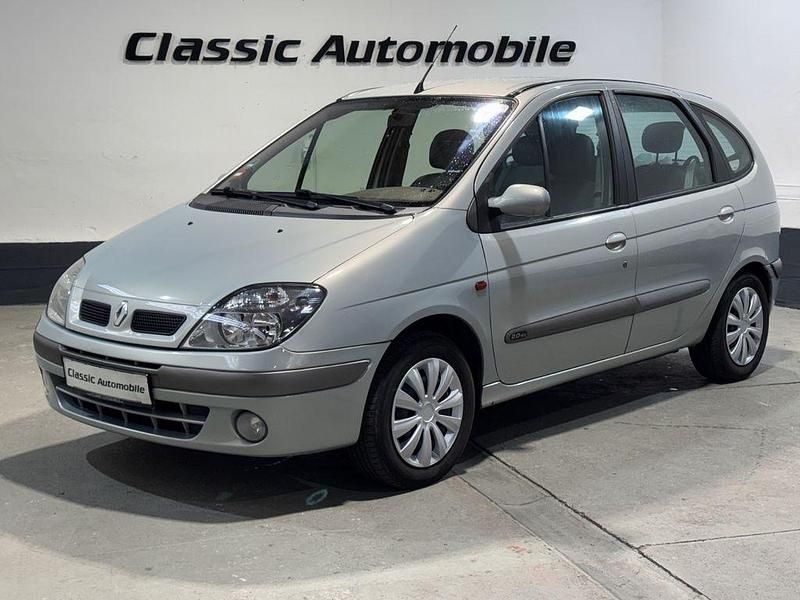 Silber Gebraucht 2002 Renault Scénic Expression Van / Kleinbus | 1.950 € (Fairer Preis) - Bild 1/4