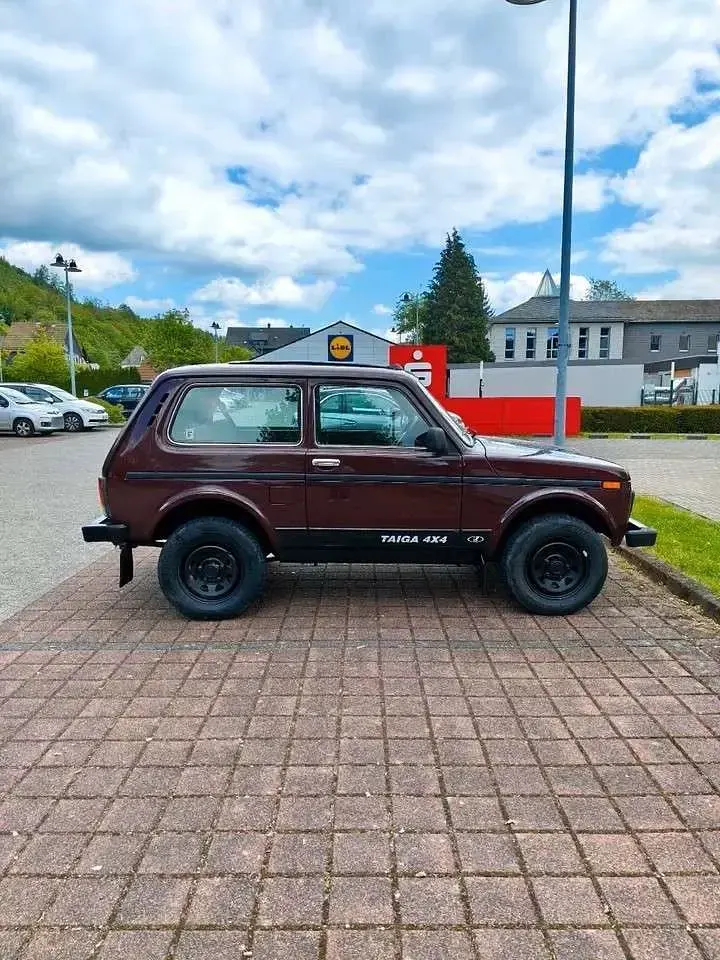 Gebraucht Lada Taiga 83 PS (61 kW) 2014 SUV