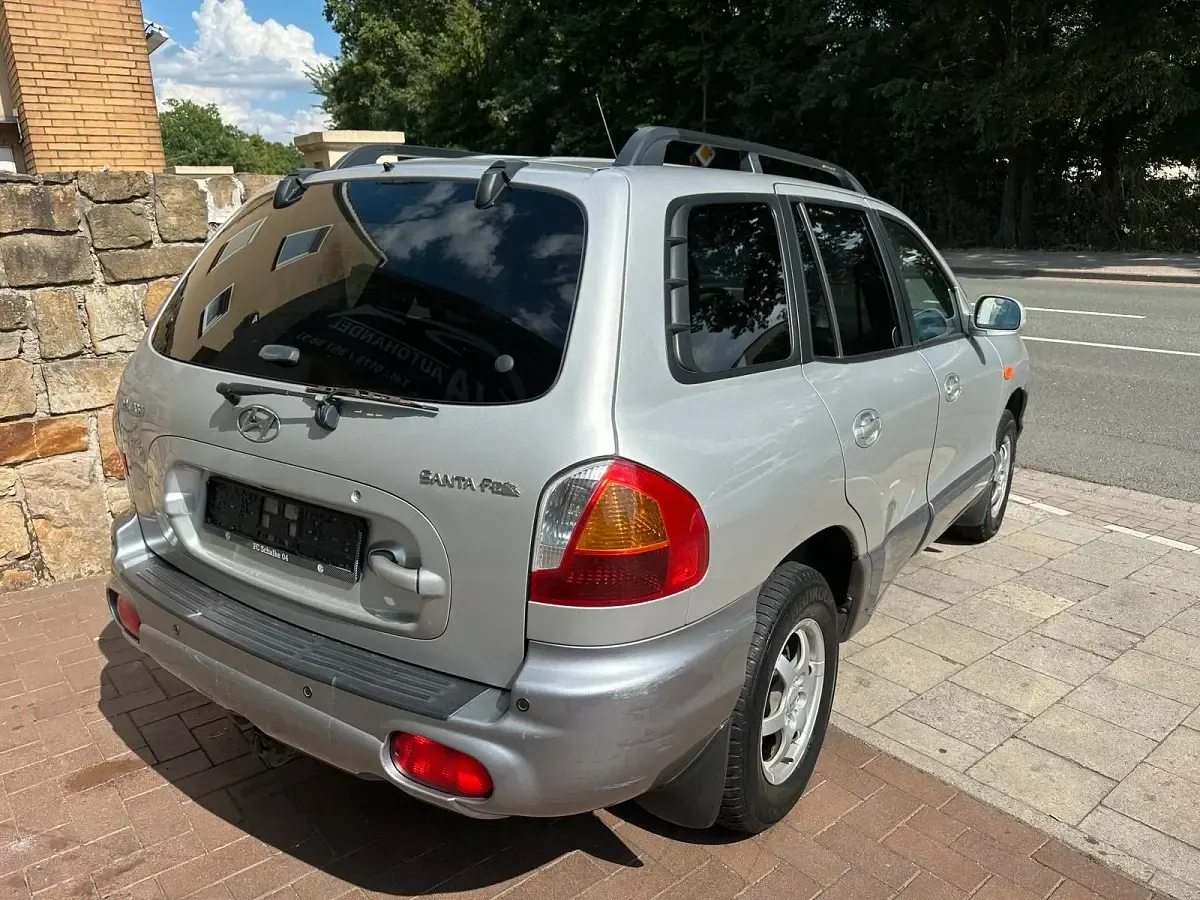 Gebraucht Hyundai Santa Fe 145 PS (106 kW) 2005 Grau SUV