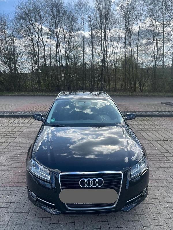 Gebraucht Audi A3 Attraction 105 PS (77 kW) 2012 Schwarz Kleinwagen