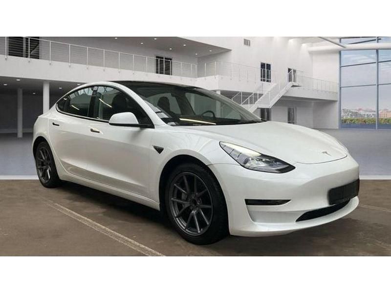 Gebraucht Tesla Model 3 239 kW (325 PS) 2022 Weiss (metallic) Limousine