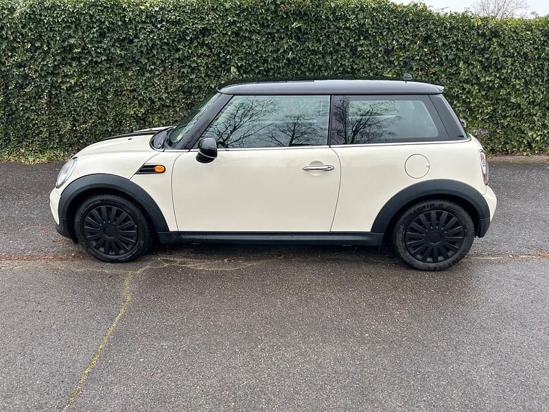 Gebraucht Mini Cooper 122 PS (89 kW) 2011 Gelb Kleinwagen