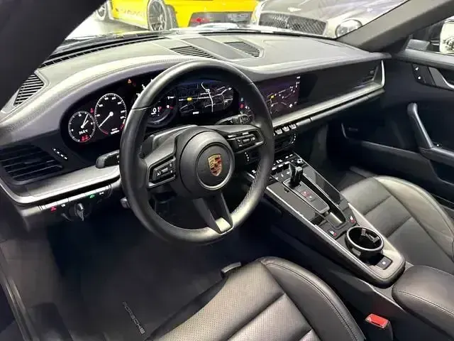 Gebraucht Porsche 911 Carrera 385 PS (283 kW) 2024 Schwarz Coupé