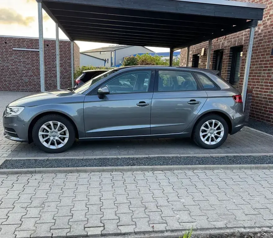 Brugt Audi A3 Ambiente 125 HK (91 kW) 2014 Grå Sedan