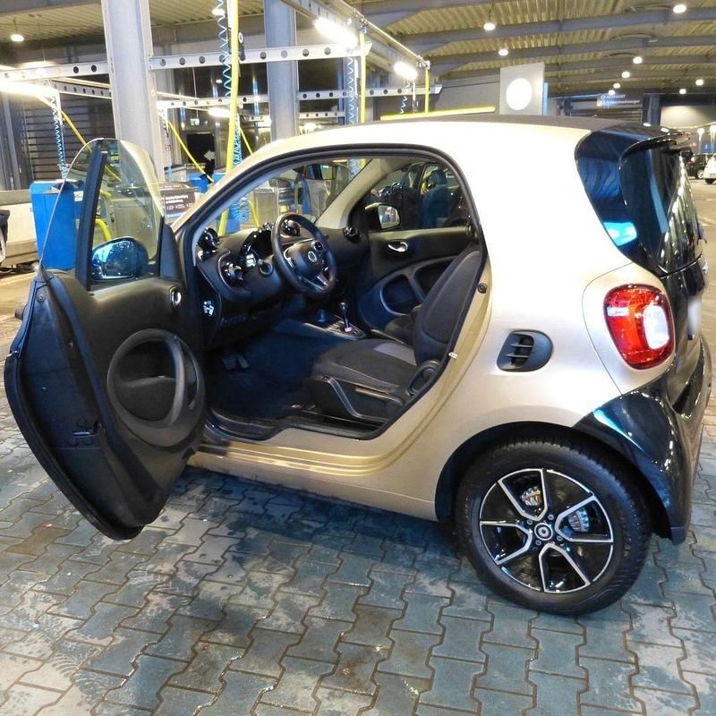 Usata Smart ForTwo Coupé 60 kW (82 CV) 2022 Nero Coupé