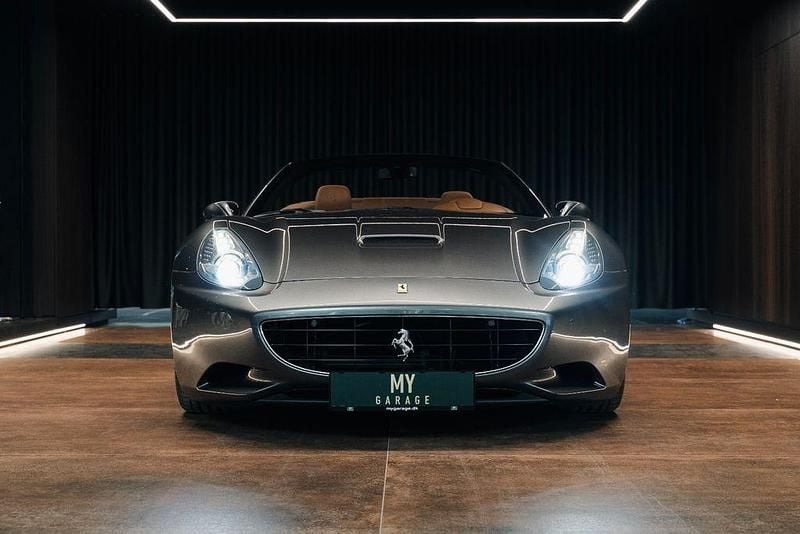 Second-hand Ferrari California 460 CP (338 kW) 2010 Gri Cabrio